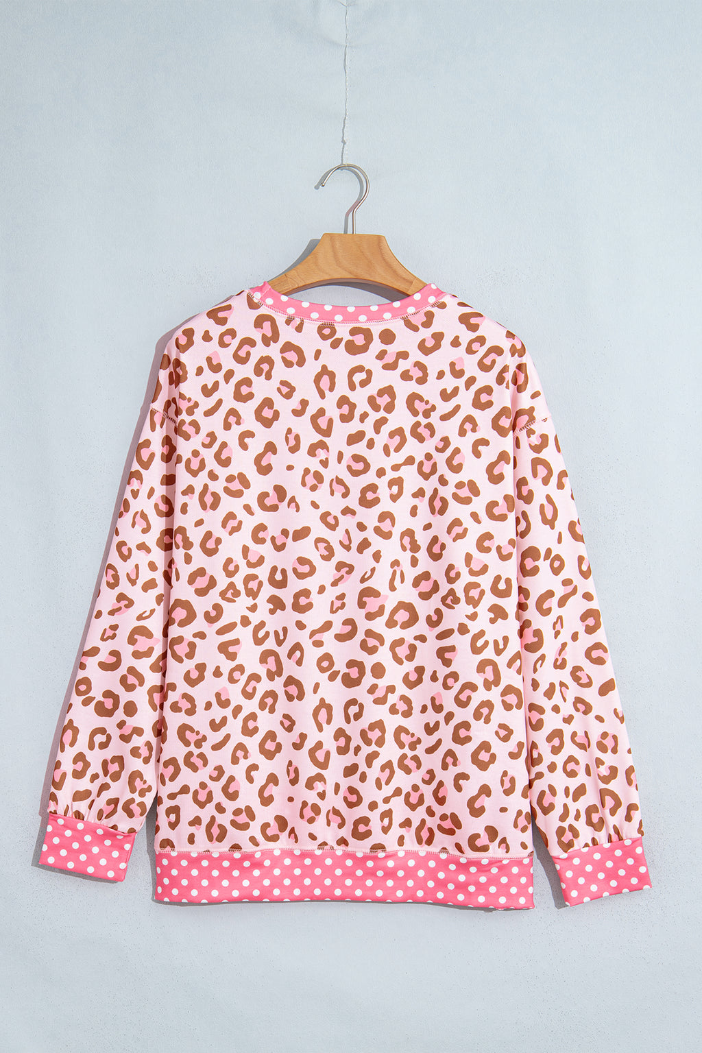 Top Caqui de Manga Larga con Estampado Leopardo y Lunares | Detallia