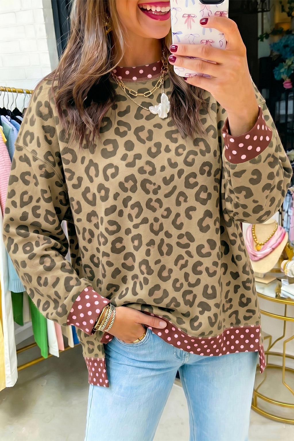 Top Caqui de Manga Larga con Estampado Leopardo y Lunares | Detallia