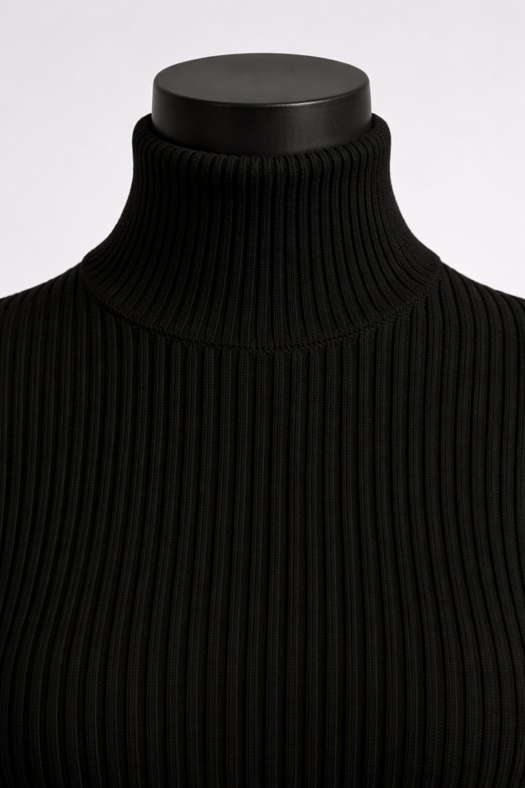 Vestido Marilù de Punto Acanalado con Cuello Alto | Detallia
