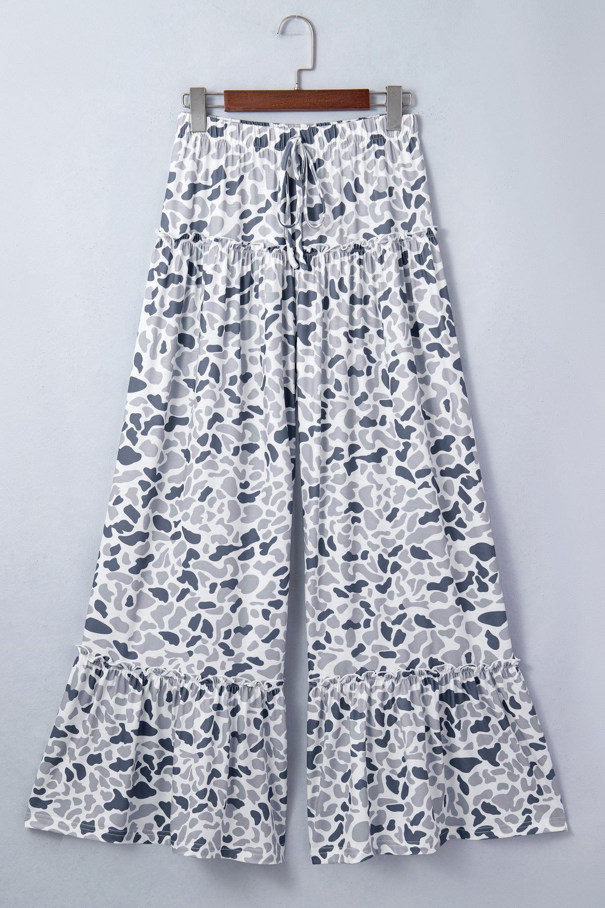 Pantalón Camuflaje Multicolor de Pernera Ancha | Detallia