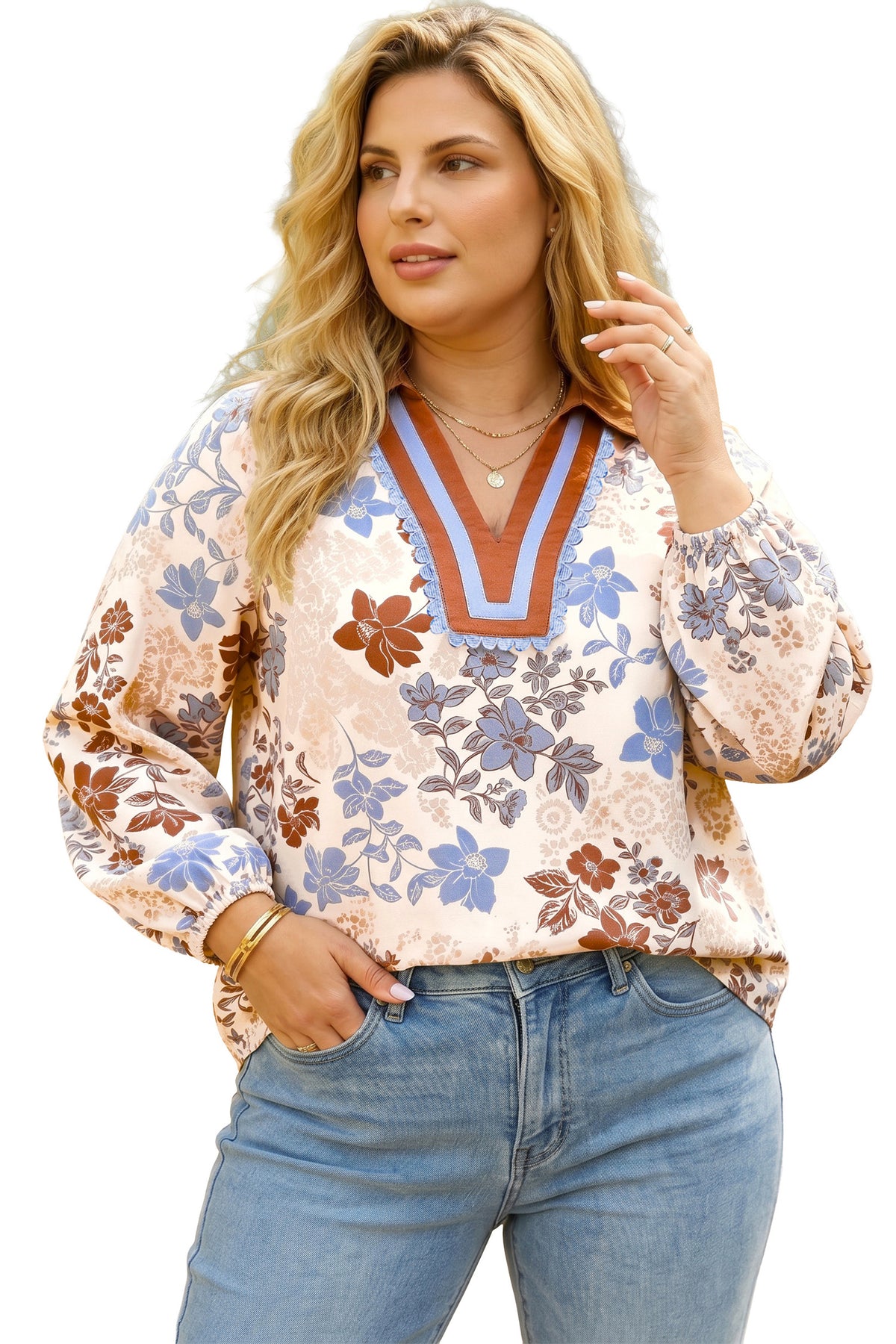 Blusa Curvy Blanca Floral con Cuello en Contraste | Detallia