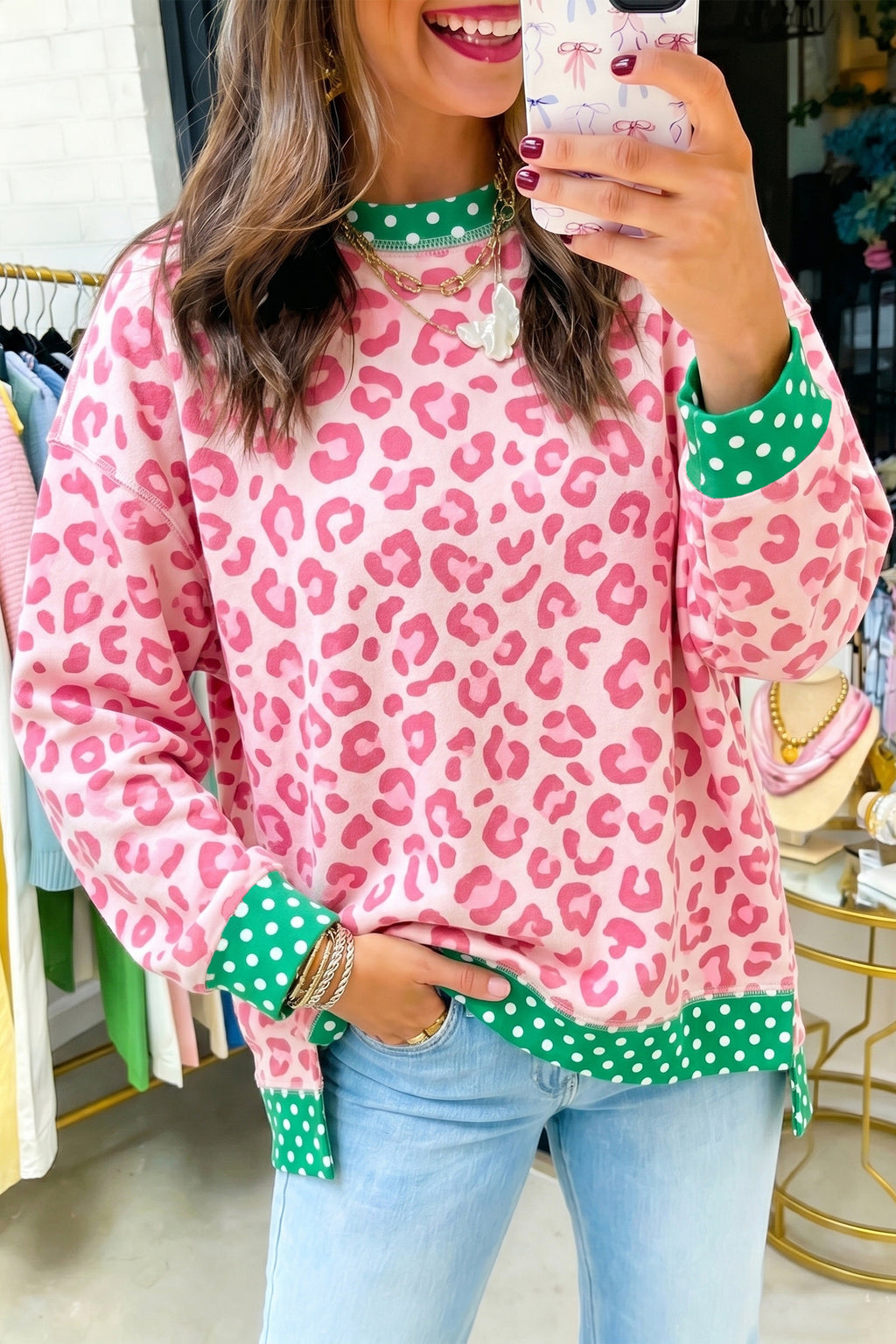 Top Caqui de Manga Larga con Estampado Leopardo y Lunares | Detallia