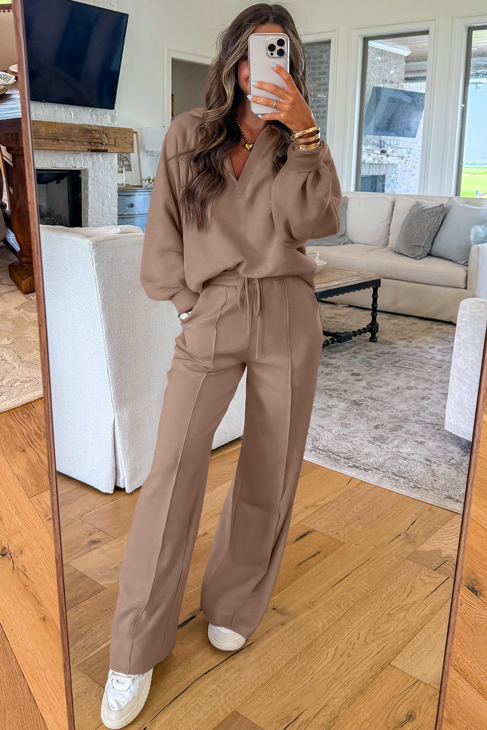 Conjunto Caqui Oscuro de Jersey con Cuello Polo y Pantalón de Cordón | Detallia
