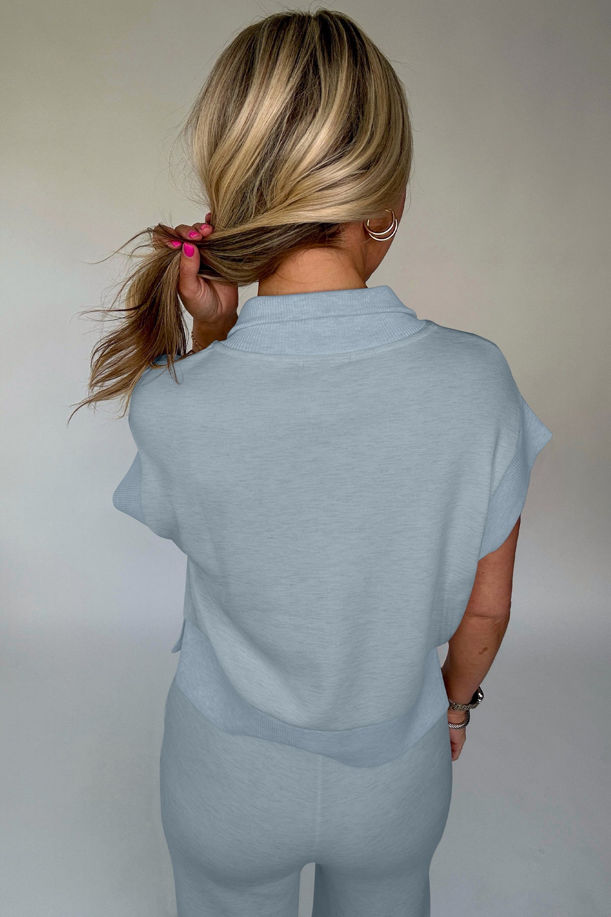 Conjunto Azul Celeste de Polo con Cremallera y Pantalón | Detallia