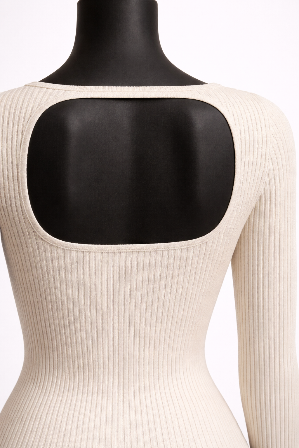Top Yumi de Punto con Espalda Abierta | Detallia