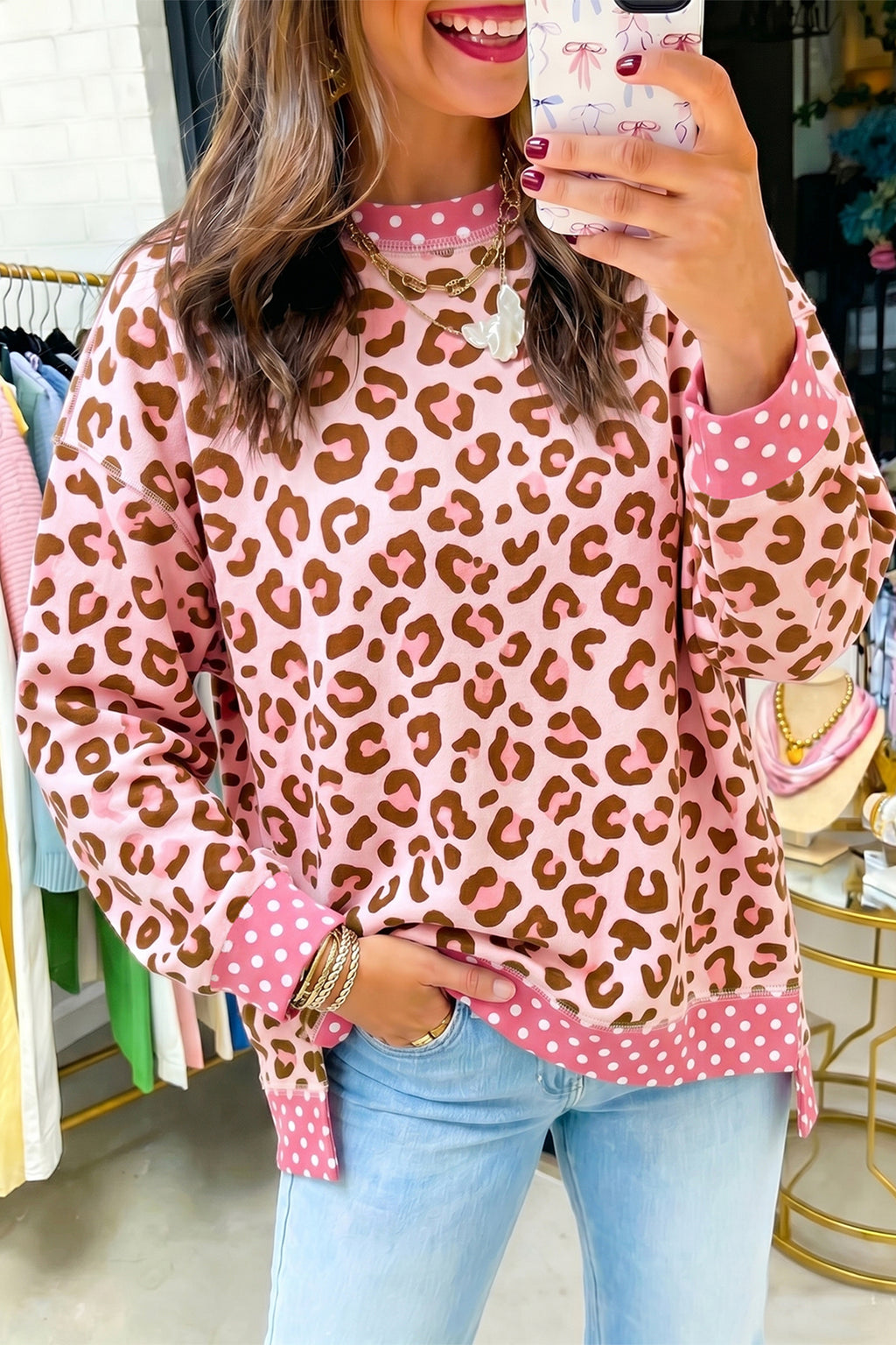 Top Caqui de Manga Larga con Estampado Leopardo y Lunares | Detallia