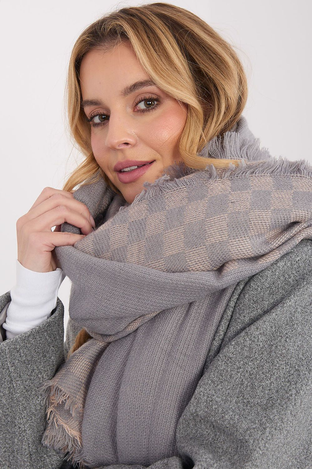  Shawl model 222305 Factory Price 
