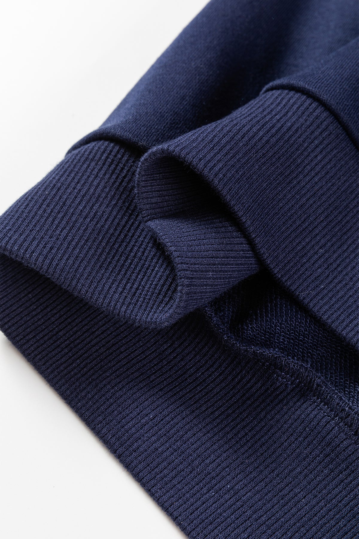 Conjunto Azul Marino de Jersey con Cremallera y Pantalón Crop | Detallia