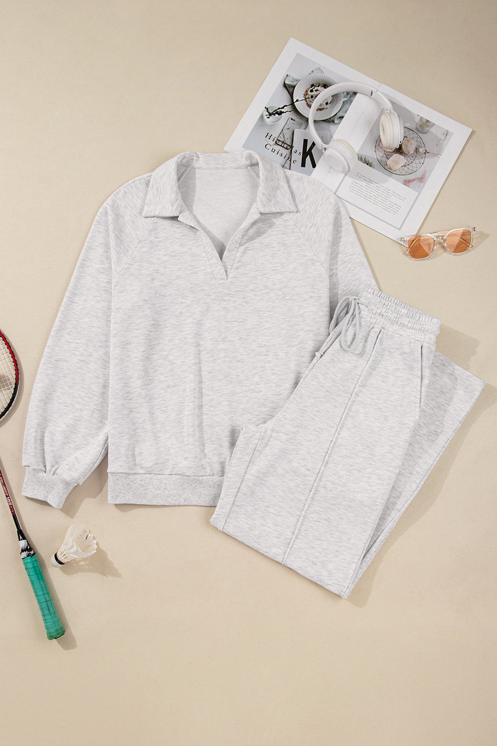 Conjunto Caqui Oscuro de Jersey con Cuello Polo y Pantalón de Cordón | Detallia